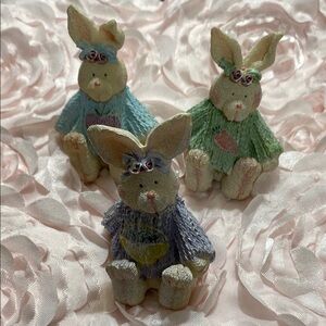 Charming Pastel Bunny Figurines Set!